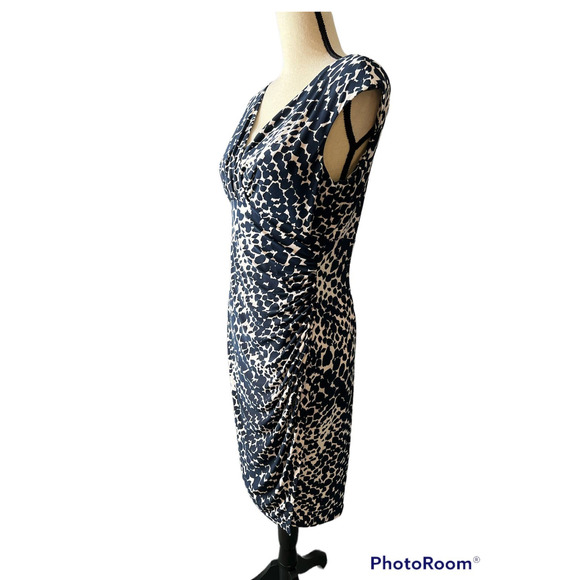 Lauren Ralph Lauren Dress in Black White Print Faux Wrap Side Gathered Size 8 - Picture 3 of 7